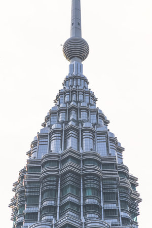 Closer look of klcc's top ,taken from pintasan saloma/saloma link
