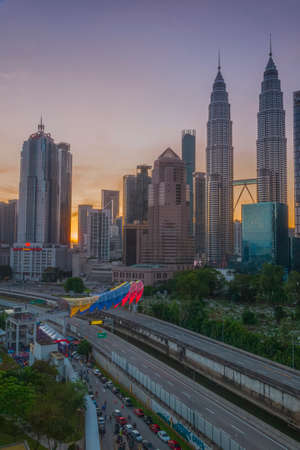 Sunrise look pintasan saloma /saloma bridge.this was taken when got marathon event at the bridge so the management are turn on the bridge lights.so in this image can see the sun light with the lightsのeditorial素材