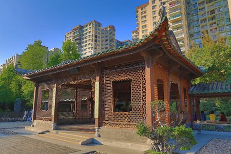 Chinese garden and lake in Laichikok, Hong Kongのeditorial素材