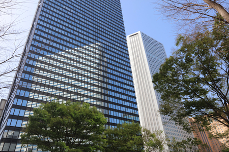 High-rise buildings and blue sky - Shinjuku, Tokyo, Japanのeditorial素材