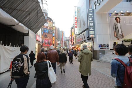 Street view of the famous Shibuya Crossing during daytime.のeditorial素材