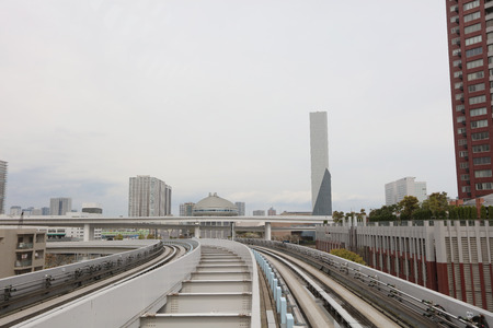 which connects Shimbashi to Toyosu in Tokyo, Japan.のeditorial素材