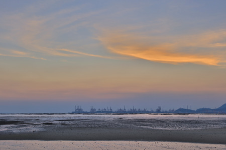 Sunset beach in hong kong Lau Fau Shan 2016のeditorial素材