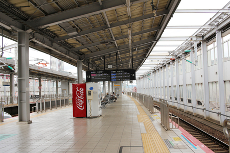 Platform of Kokura railway terminal in Kitakyushu townのeditorial素材