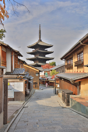 Yasaka Pagoda and Sannen Zaka Street Kyoto, Japanのeditorial素材