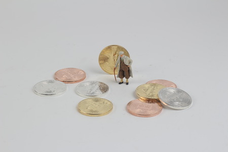 the business man figure present of bitcoin の写真素材