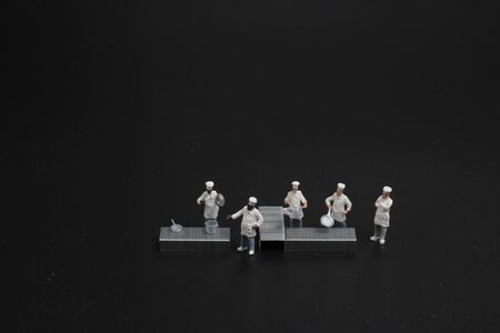 the figure of Cooking process with chef figures