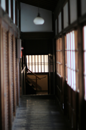 With tatami mats on wooden floor and a courtyard gardenの写真素材