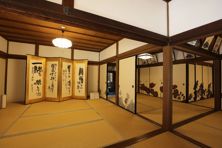 Palace contains a garden with massive old trees, のeditorial素材