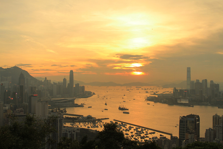 Sunset hong kong city Skyline from braemar hillのeditorial素材