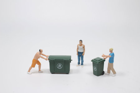 the mini of figures collect the rubbish