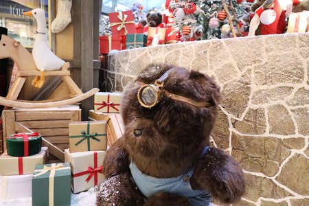 27 Nov 2020 Christmas decorations at the Landmark shopping mall in Hong Kong.のeditorial素材