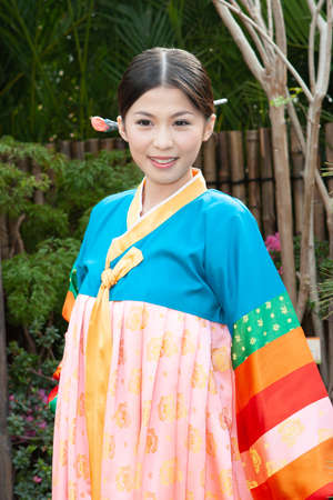 2 March 2006 the artiste and Miss Hong Kong at the flower show shootingのeditorial素材