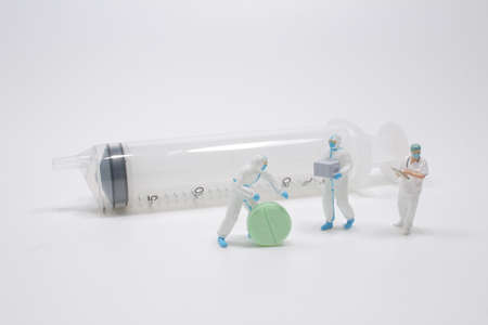 the mini of figure, Medical Team at the board