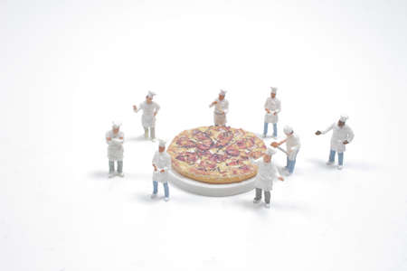 figure of pastry chef with the Pizza, Pizza maker