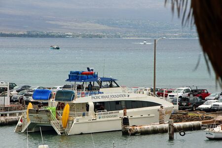 Pacific Whale Foundation Tour Boat Ocean Maui Hawaiiのeditorial素材