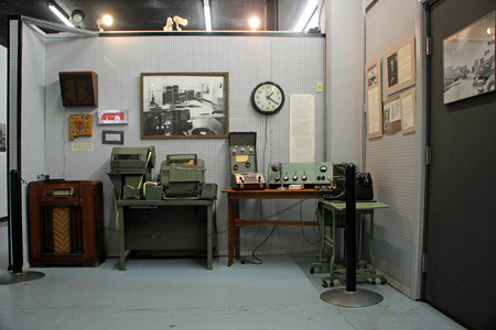 ROSWELL, NEW MEXICO - OCTOBER 06: Alien Exhibit Display at the International UFO Museum and Research Center 2013のeditorial素材