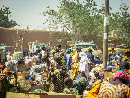 Timbuktu, Mali, Africa - February 3, 2008: People selling and buying at town marketのeditorial素材