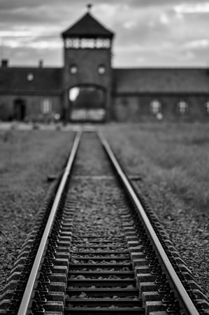 Railway tracks leading to the Gate of Death in Auschwitz Birkenauのeditorial素材