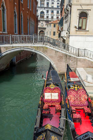 discovery of the city of Venice and its small canals and romantic alleys, Italyの写真素材