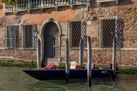 discovery of the city of Venice and its small canals and romantic alleys, Italyの写真素材