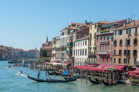 discovery of the city of Venice and its small canals and romantic alleys, Italyのeditorial素材