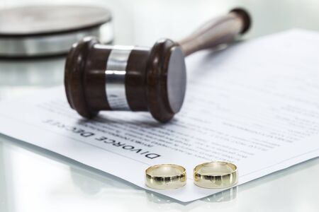 Divorce decree form with ring
