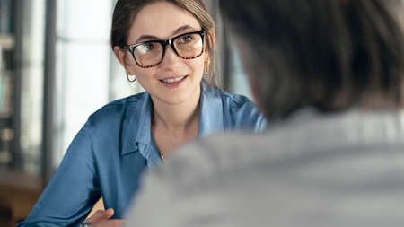 Business people discussion advisor conceptの写真素材
