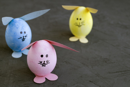 Easter colored eggs on the grey background.
の写真素材