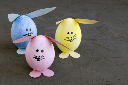 Easter colored eggs on the grey background.
の写真素材
