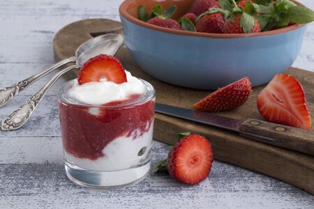 Natural homemade yogurt on a light background.
の写真素材