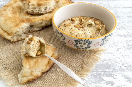 Arab snack from chickpeas hummus with bread.
の写真素材