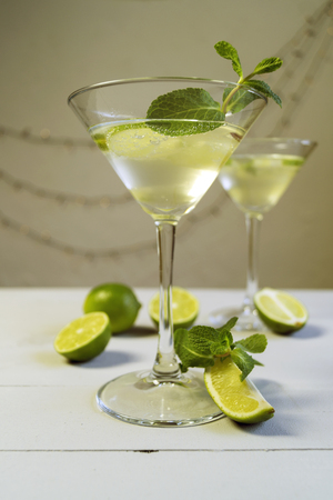 Cocktail with lime in a high glass glass.
の写真素材
