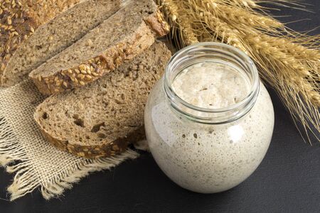 Active rye sourdough in a glass jar for homemade bread.
の写真素材