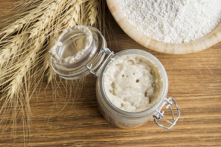 Active rye sourdough in a glass jar for homemade bread.
の写真素材