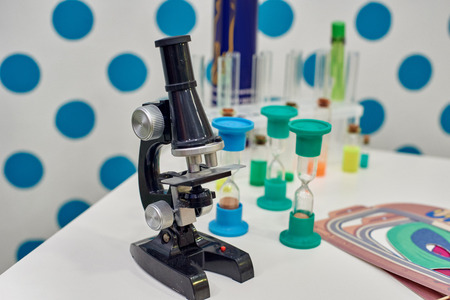 Childish optical microscope