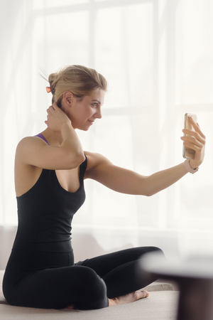 Selfie time at gymの写真素材