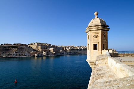 The Gardjola, at the edge of the bastions overlooking the Grand Harbour, Malta.の写真素材