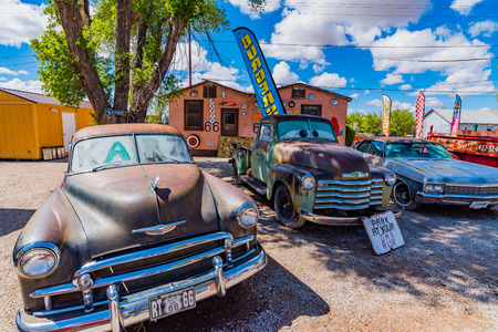 SELIGMAN, ARIZONA, USA-MAY 2, 2016: Views of the route 66 decorations in the city of Seligman in Arizona. Seligman is a small city along the historic route 66, now it is Freeway 40.のeditorial素材