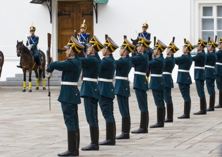 Soldiers of Kremlin regiment in Kremlin, Moscow, Russia のeditorial素材
