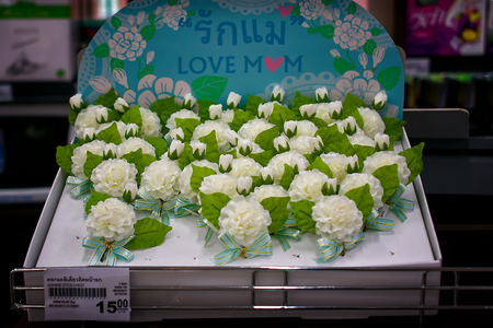 BANGKOK, THAILAND - AUGUST 02: Local MaxValu Supermarket branch sells artificial Jasmine flowers for Mother's Day for 15 Thai Baht each on August 02, 2017 in Bangkok.のeditorial素材