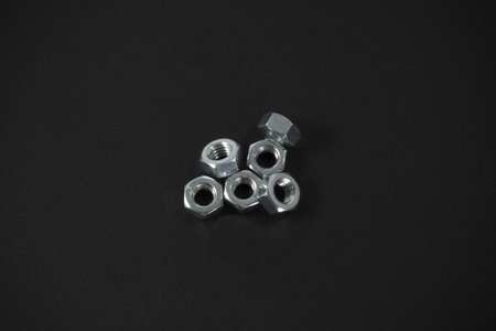 Screw bolts