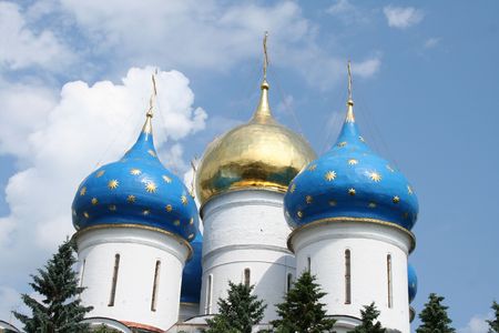 Cupolas of a Russian orthodox church at the Trinity-Sergius Lavra. Sergiev Posad, Moscow district, Russia.の写真素材