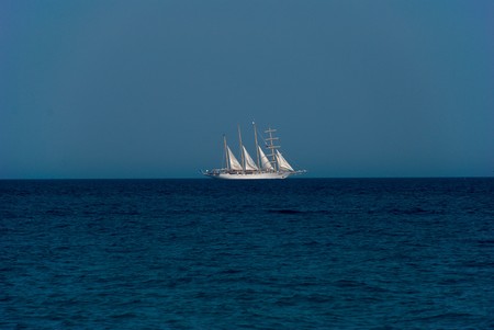 White ship on sea horizonの写真素材