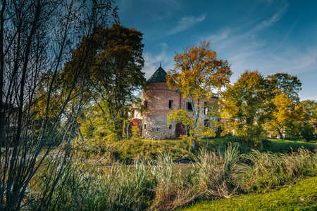 A historic castle in central Poland, in the village of Modliszewice.のeditorial素材