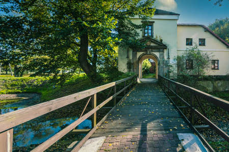 A historic castle in central Poland, in the village of Modliszewice.のeditorial素材