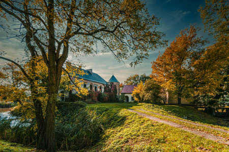 A historic castle in central Poland, in the village of Modliszewice.のeditorial素材