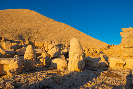 Mount nemrut at sunset. Nemrut mountain national parkの写真素材