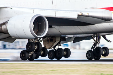 Detail of the main landing gear during landing