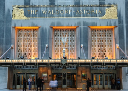 NEW YORK CITY - SEPTEMBER 5, 2010: The landmark luxury hotel Waldorf-Astoria in midtown Manhattan.のeditorial素材